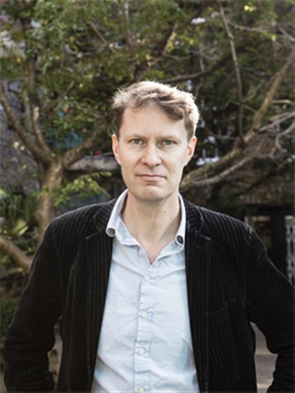 Luke Harding in Conversation 